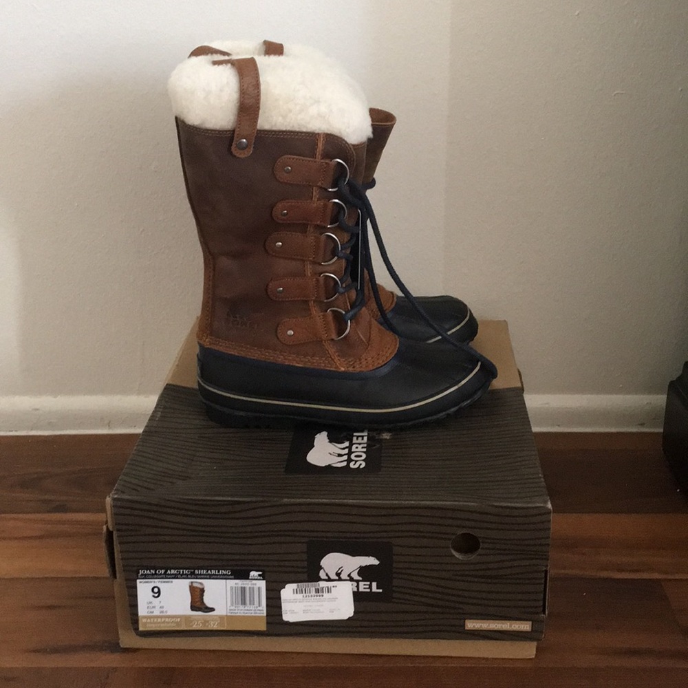 Sorel Boots NWT